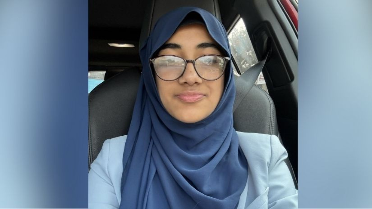 পোস্টের সাথে এই ছবি যুক্ত করেছেন ফাতিহা আয়াত