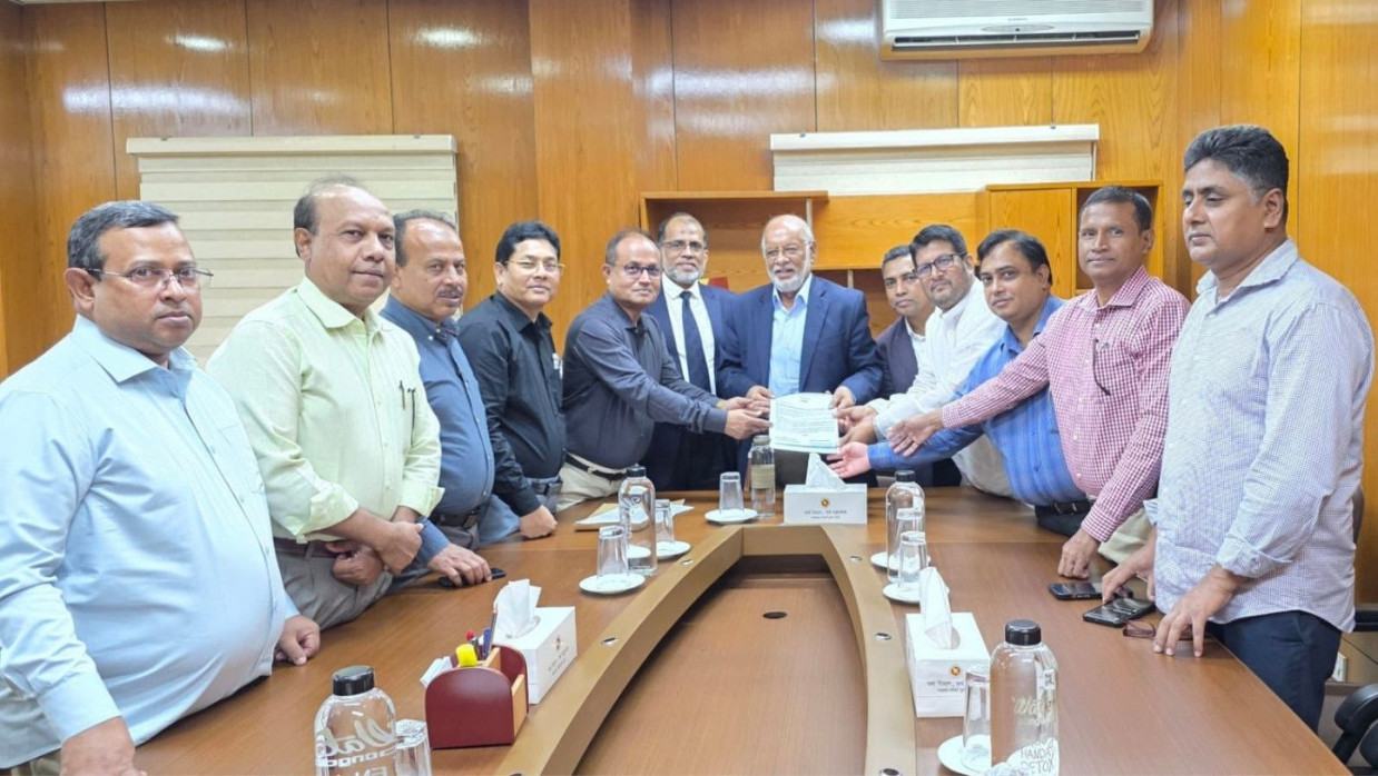 জাতীয় পে কমিশনের কাছে স্মারকলিপি প্রদান করেছে ইউনিভার্সিটি টিচার্স অ্যাসোসিয়েশন অব বাংলাদেশ (ইউট্যাব)