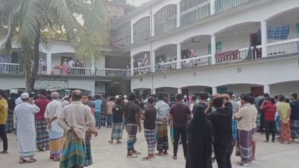 মাদ্রাসা ছাত্রকে হত্যা