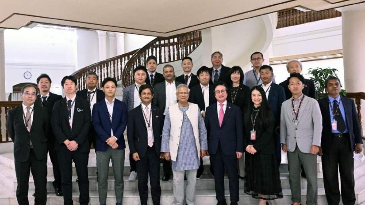 প্রধান উপদেষ্টার সঙ্গে জাপানের এনবিসিসি প্রতিনিধিদলের সাক্ষাৎ