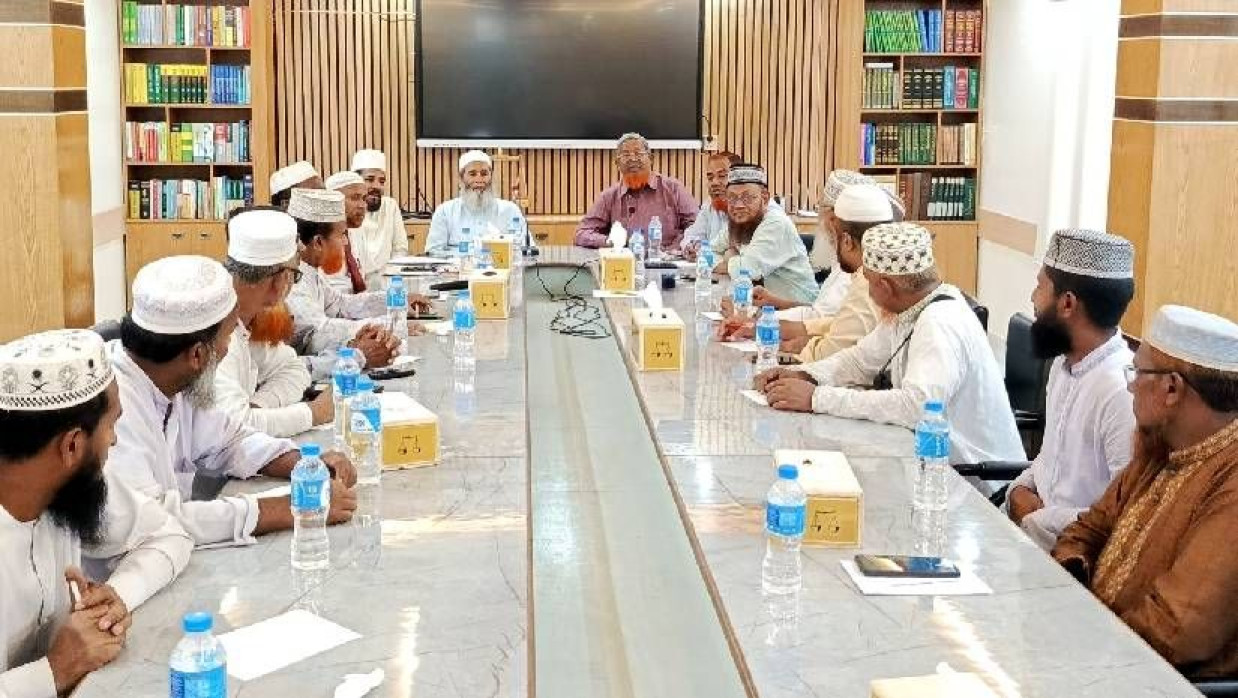 স্বতন্ত্র ইবতেদায়ী মাদ্রাসা শিক্ষক ঐক্যজোটের নেতৃবৃন্দের সঙ্গে মতবিনিময়