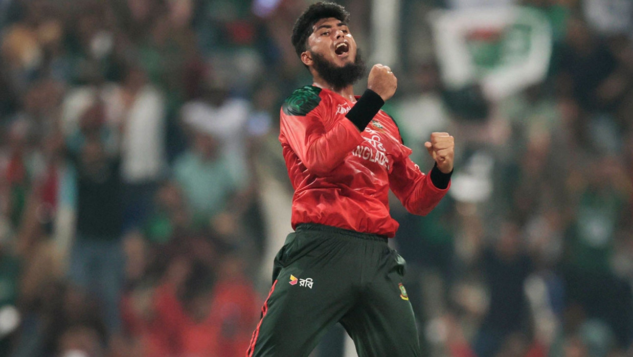 রিশাদ হোসেন 