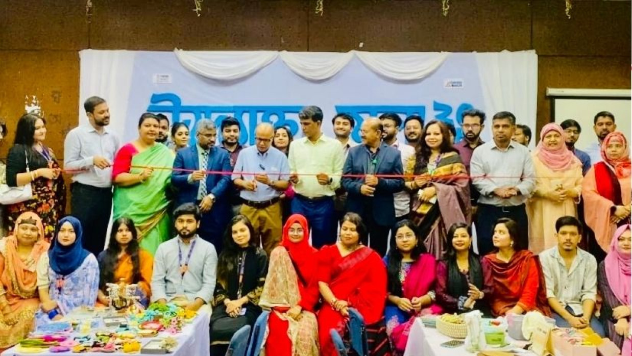 উদ্যোক্তা মেলার উদ্বোধন করেন স্টামফোর্ড ইউনিভার্সিটি বাংলাদেশের উপাচার্য 