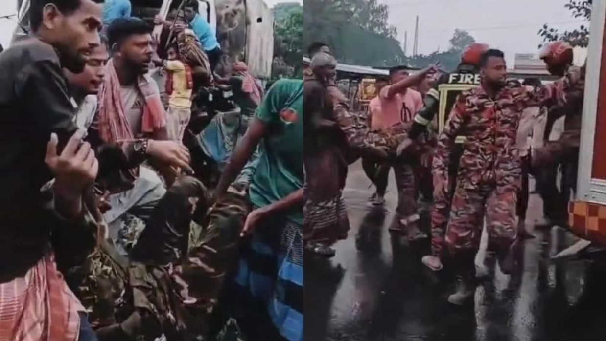 সেনাবাহিনীর গাড়ি দুর্ঘটনার শিকার হওয়ার পর উদ্ধার তৎপরতা