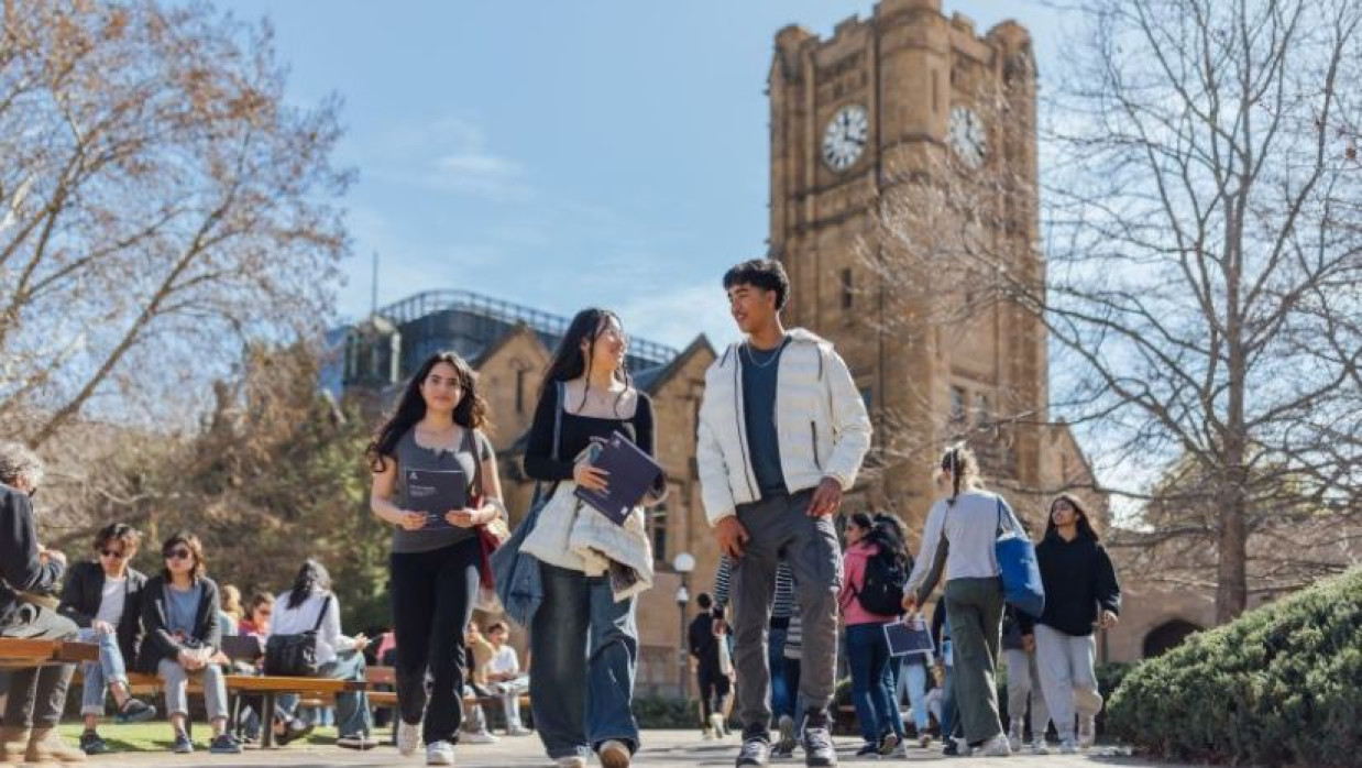 অস্ট্রেলিয়ায় গ্র্যাজুয়েট রিসার্চ স্কলারশিপে স্নাতকোত্তর-পিএইচডিতে পড়তে চাইলে আবেদন করুন দ্রুতই