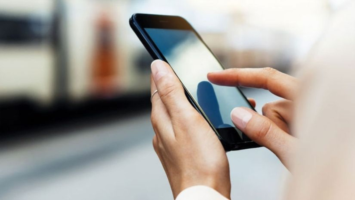 মোবাইল ফোনের প্রতীকী ছবি