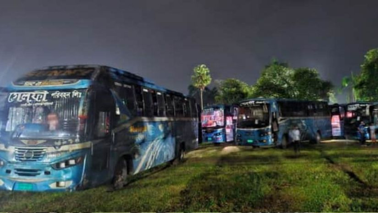 জাবিতে সেলফি পরিবহন আটক