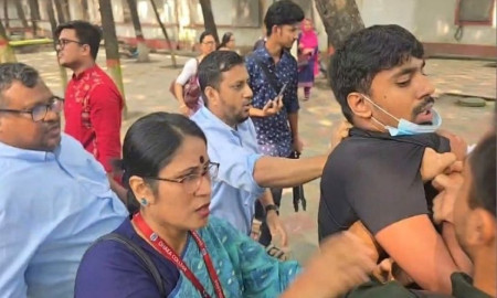 শিক্ষার্থীদের সঙ্গে ঢাকা কলেজ শিক্ষকদের কী ঘটেছিল, কর্মবিরতি কেন