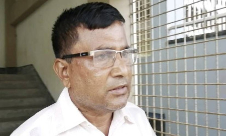 প্রধান শিক্ষকের বিরুদ্ধে আয়াকে কুপ্রস্তাব দেওয়ার অভিযোগ