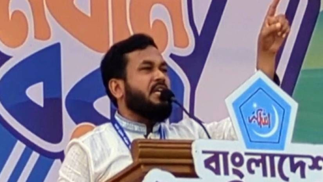 অনুষ্ঠানে বক্তব্য দিচ্ছেন ড. মুহাম্মদ রেজাউল করিম