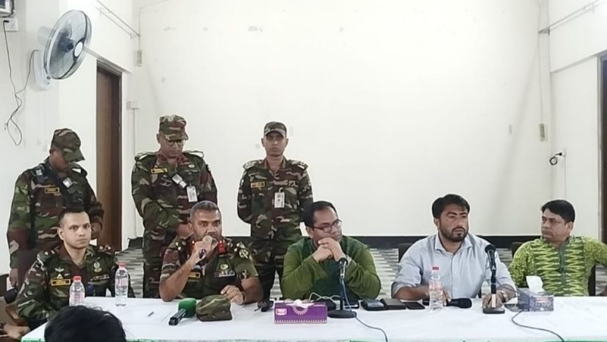 জাবির ভিপি ও সেনাবাহিনীর কর্মকর্তাদের বৈঠক