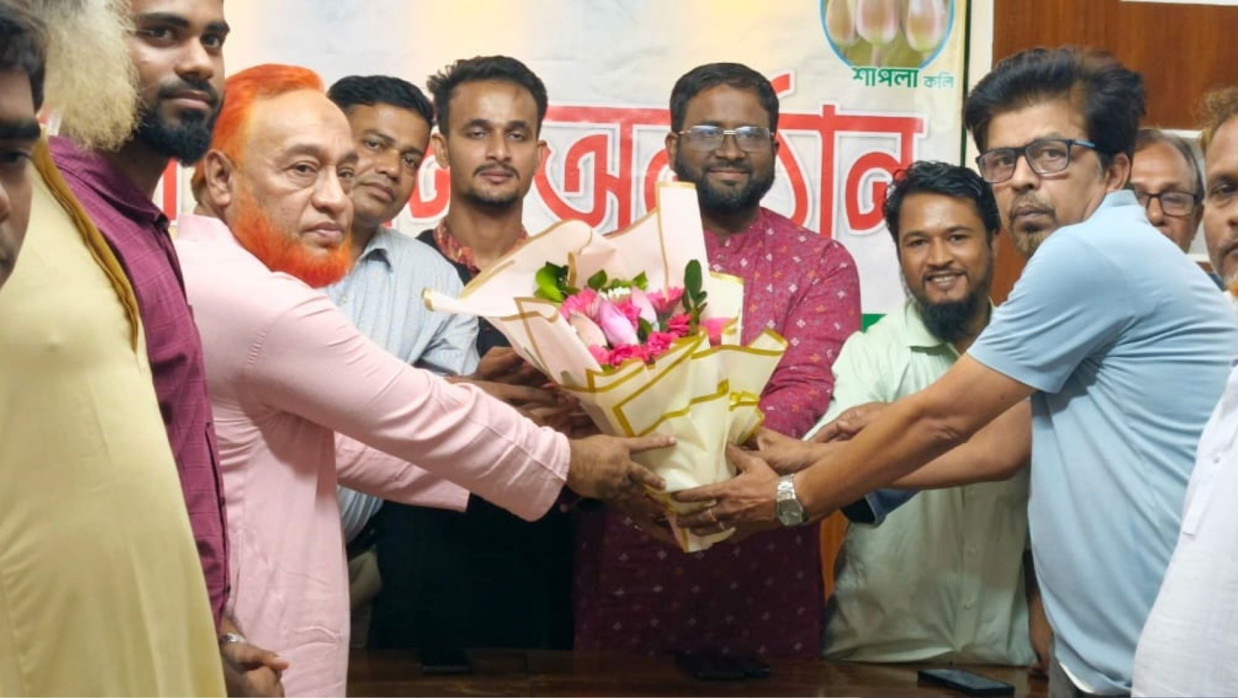 এনসিপিতে যোগ দিলেন জাতীয় পার্টি ও জাসদের শতাধিক নেতাকর্মী