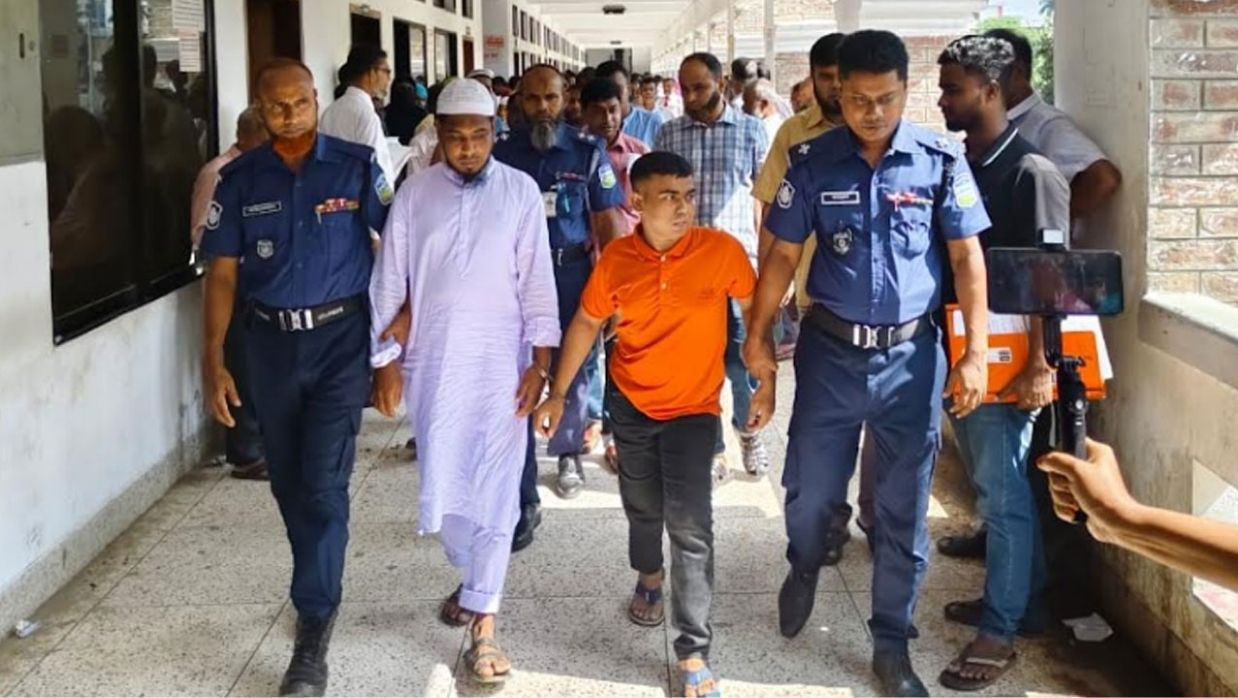 দণ্ডপ্রাপ্ত আসামি