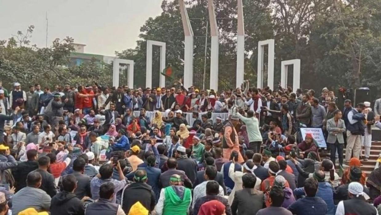 কেন্দ্রীয় শহীদ মিনারে শুরু হচ্ছে শিক্ষকদের ‘লাগাতার’ অবস্থান কর্মসূচি