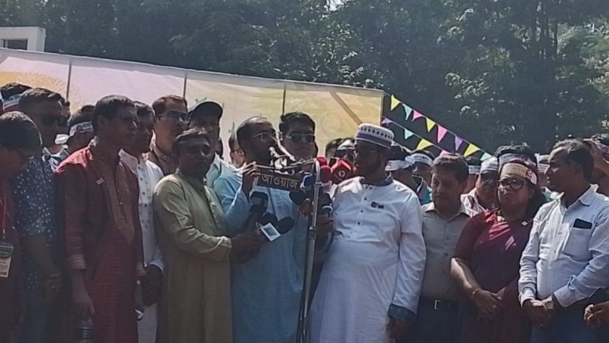  শিক্ষকদের আন্দোলনে সংহতি জানালেন হান্নান মাসউদ