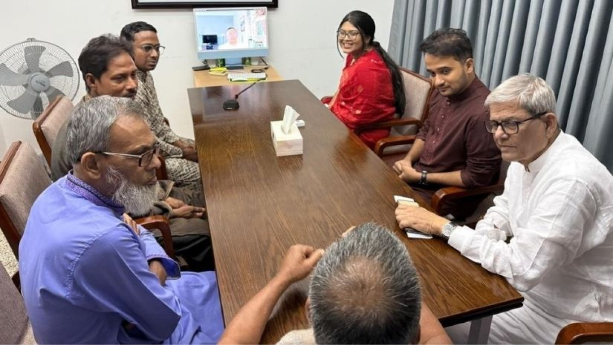 তারেক রহমানের সঙ্গে সাক্ষাৎ করেছেন চব্বিশের শহীদ পরিবারের সদস্যরা 