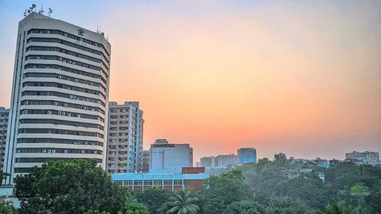 গ্রামীণ ব্যাংকের প্রধান কার্যালয়ের সামনে ককটেল বিস্ফোরণ 