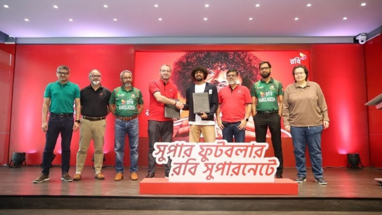 রবি’র ব্র্যান্ড অ্যাম্বাসেডর হলেন হামজা চৌধুরী