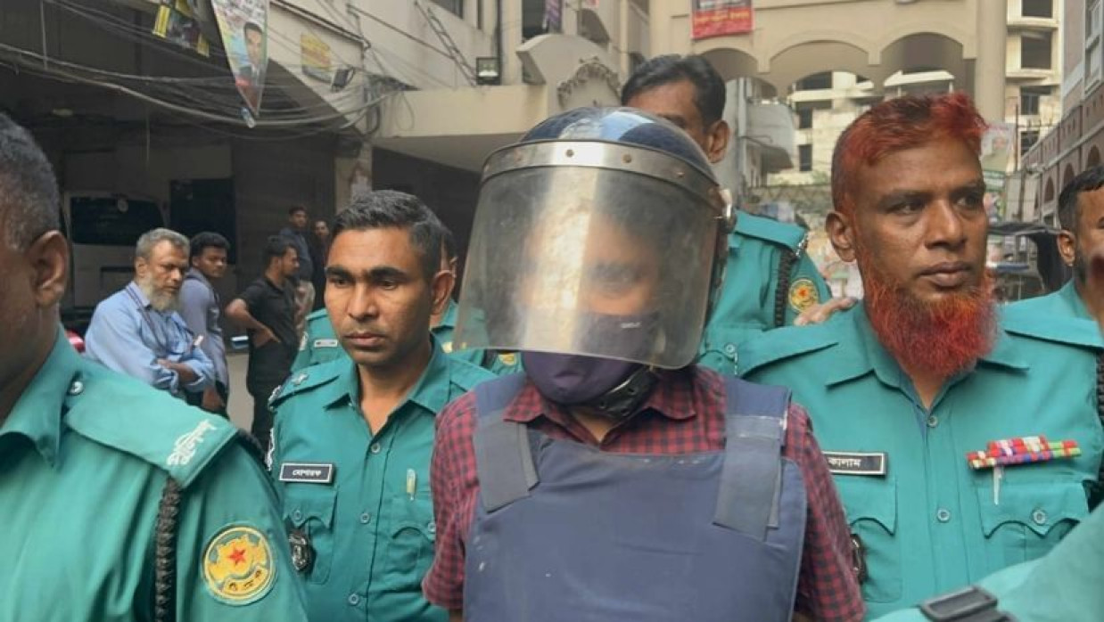 আদালতে ঢাবির রসায়ন বিভাগের অধ্যাপক ড. এরশাদ হালিম