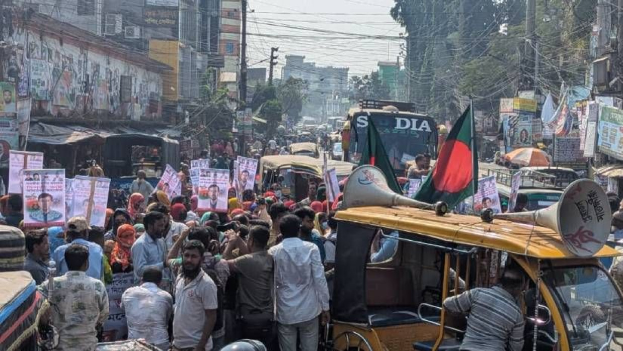 তাজকিন আহমেদ চিশতী অনুসারীদের মহাসড়ক অবরোধ