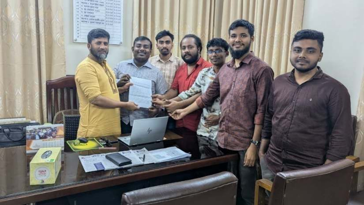 প্রশাসনের কাছে ব্যবস্থার আবেদন