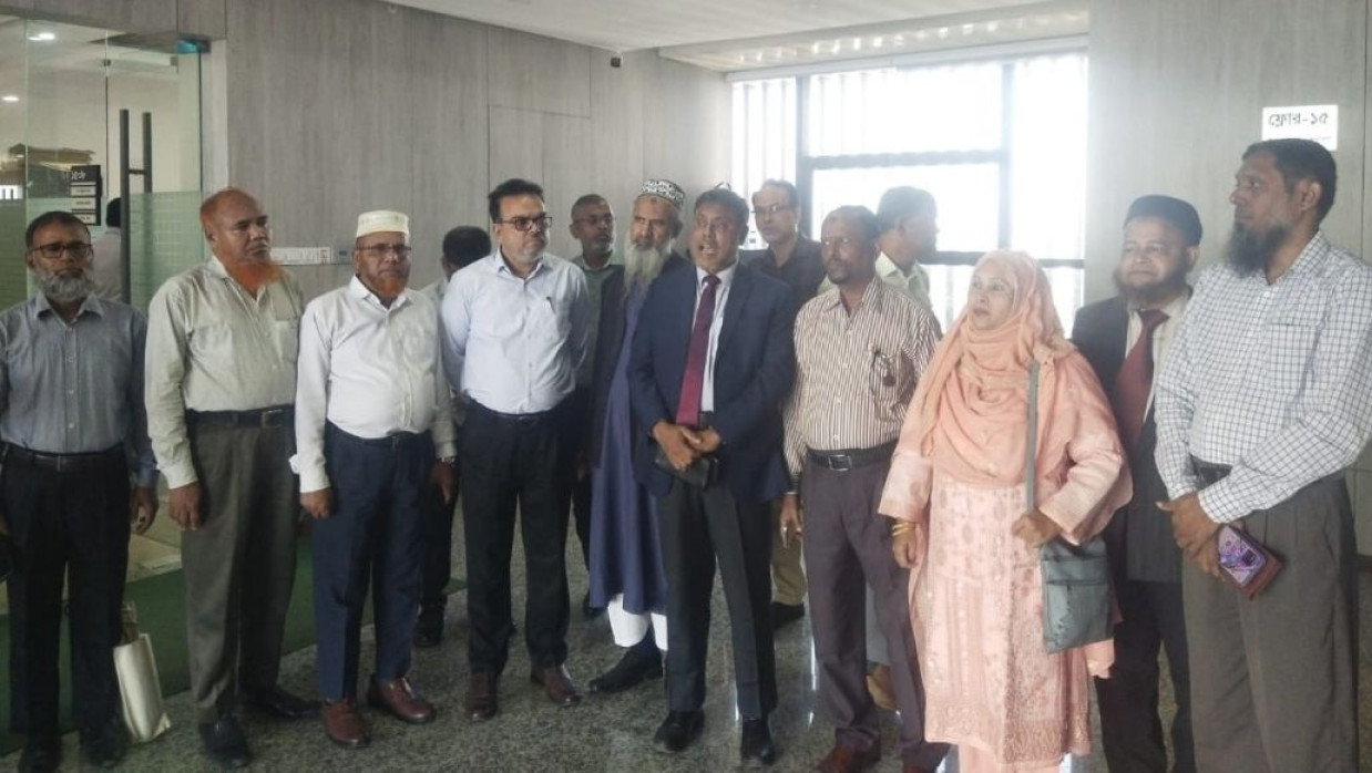 জনপ্রশাসন মন্ত্রণালয়ের অতিরিক্ত সচিবের সঙ্গে কর্মকর্তাদের সাক্ষাৎ