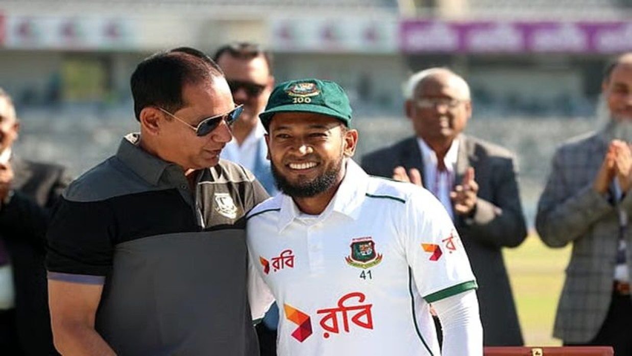শততম টেস্টের আগে সাবেক তারকা ক্রিকেটারদের সঙ্গে মুশফিকুর রহিম