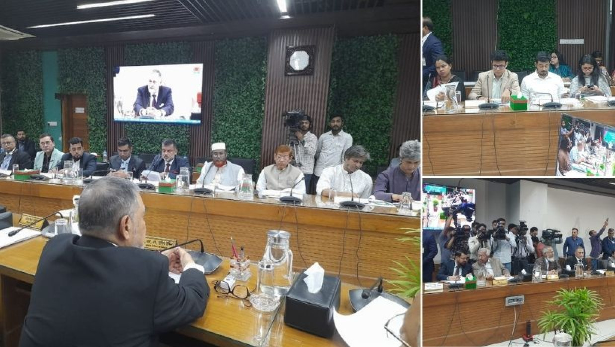 জামায়াতে ইসলামী ও এনসিপিসহ ছয় দলের প্রতিনিধিদের সঙ্গে বৈঠকে বসেছে কমিশন