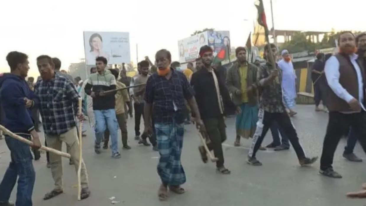 টাঙ্গাইল-১ আসনে মনোনয়ন ঘিরে বিএনপির দুই গ্রুপের সংঘর্ষ হয়েছে