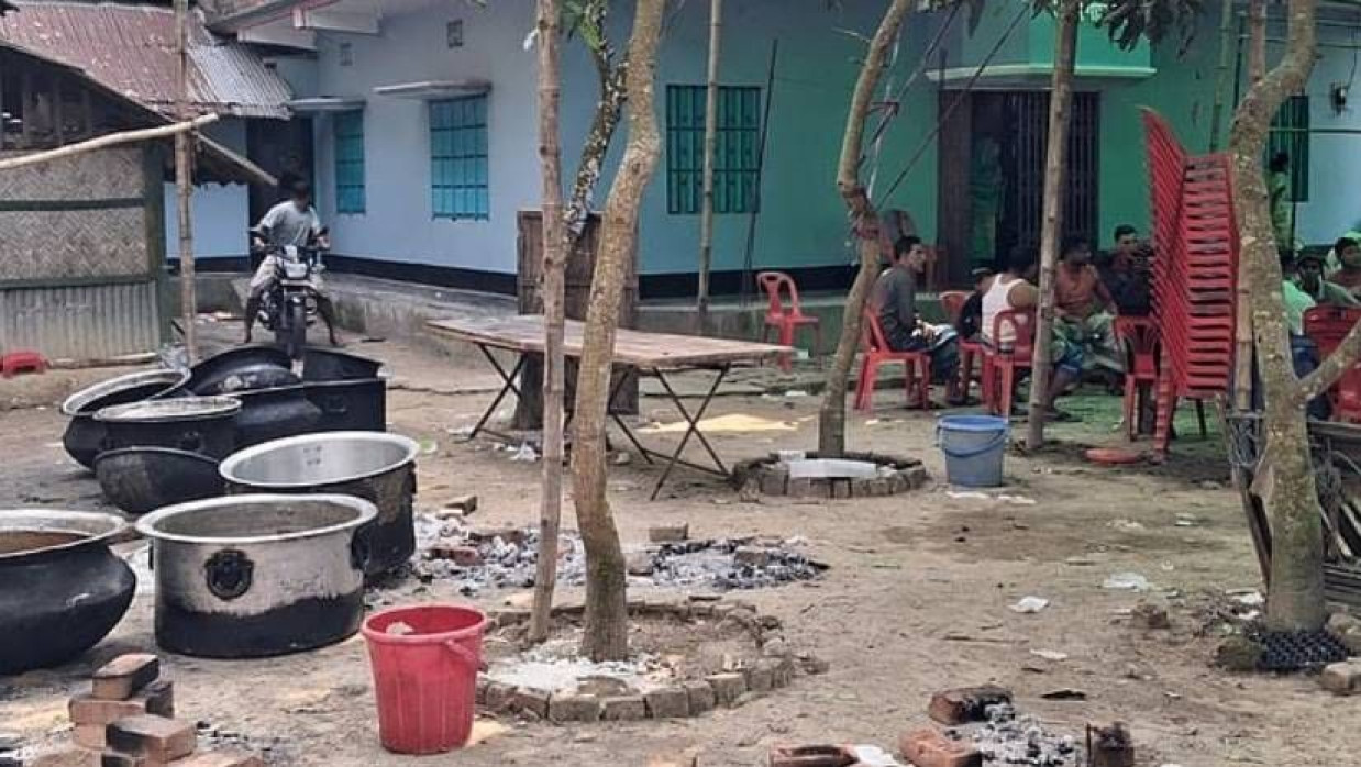 বিয়েবাড়িতে স্বর্ণালংকার ও টাকা ডাকাতির অভিযোগ উঠেছে