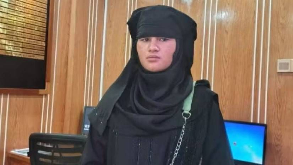 আটক রোহিঙ্গা নারী