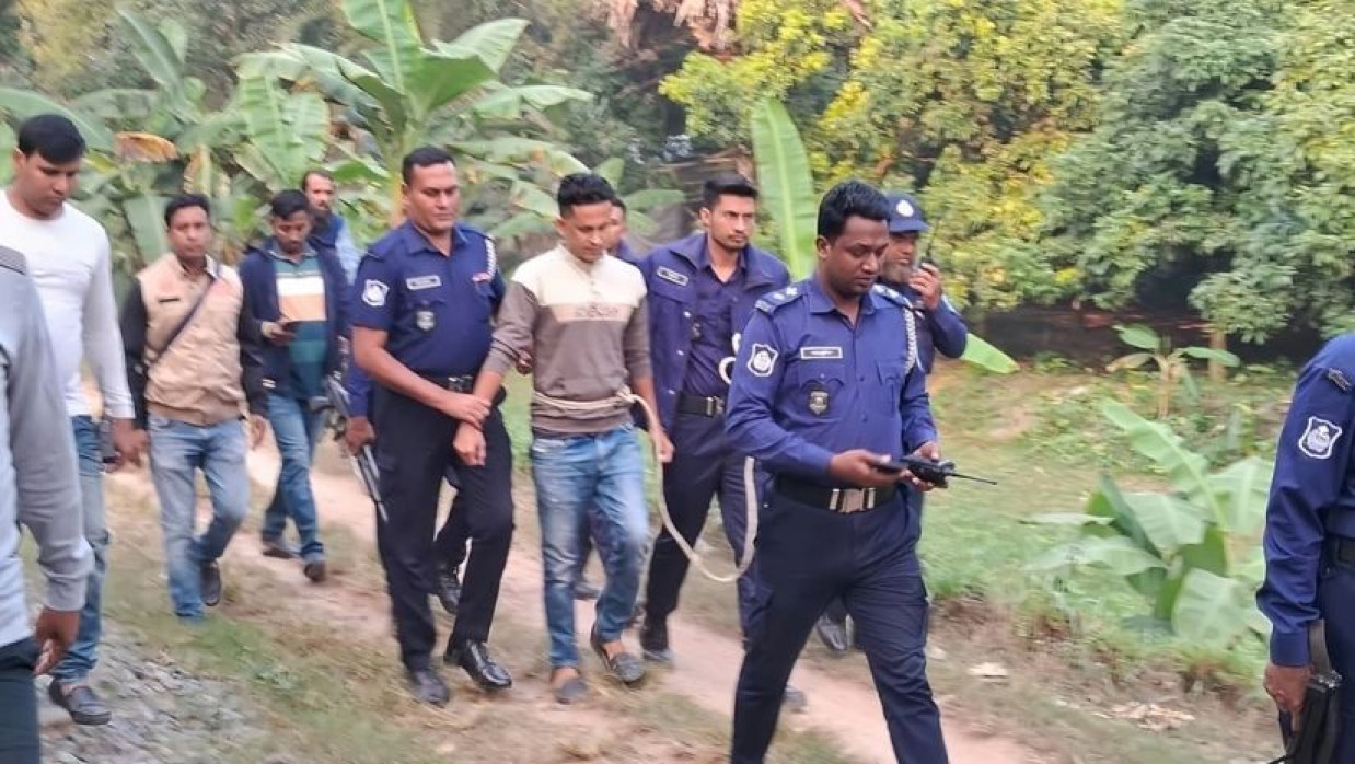 প্যারোলে মুক্তি পেয়ে বাবার জানাজায় মো. সাইদুল ইসলাম তাজেল