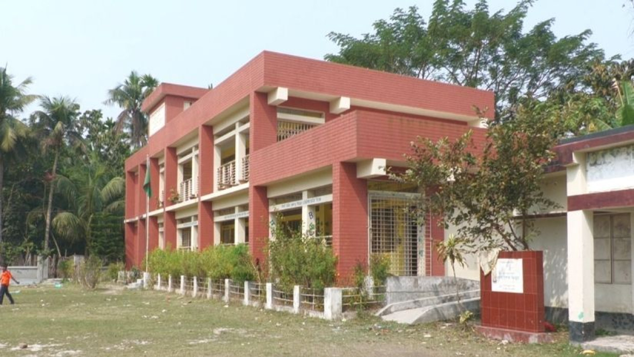 প্রাথমিক শিক্ষকদের ৩ দিনের কর্মবিরতি শুরু