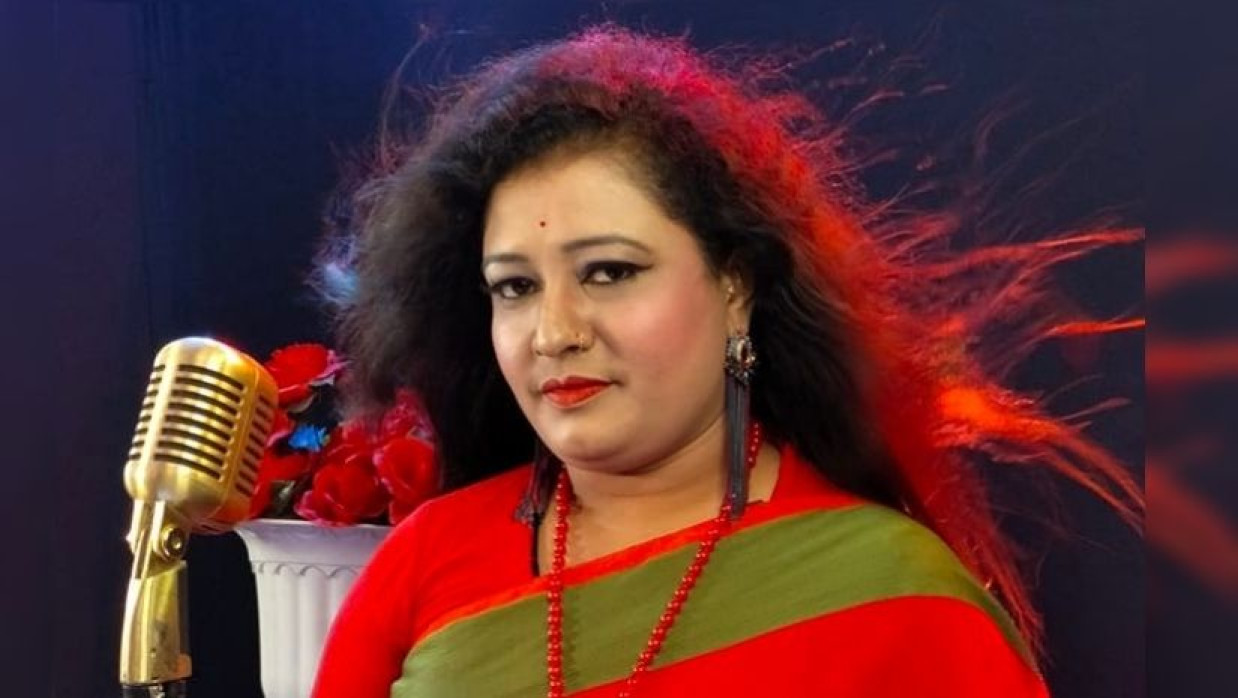 বাউল শিল্পী হাসিনা সরকার