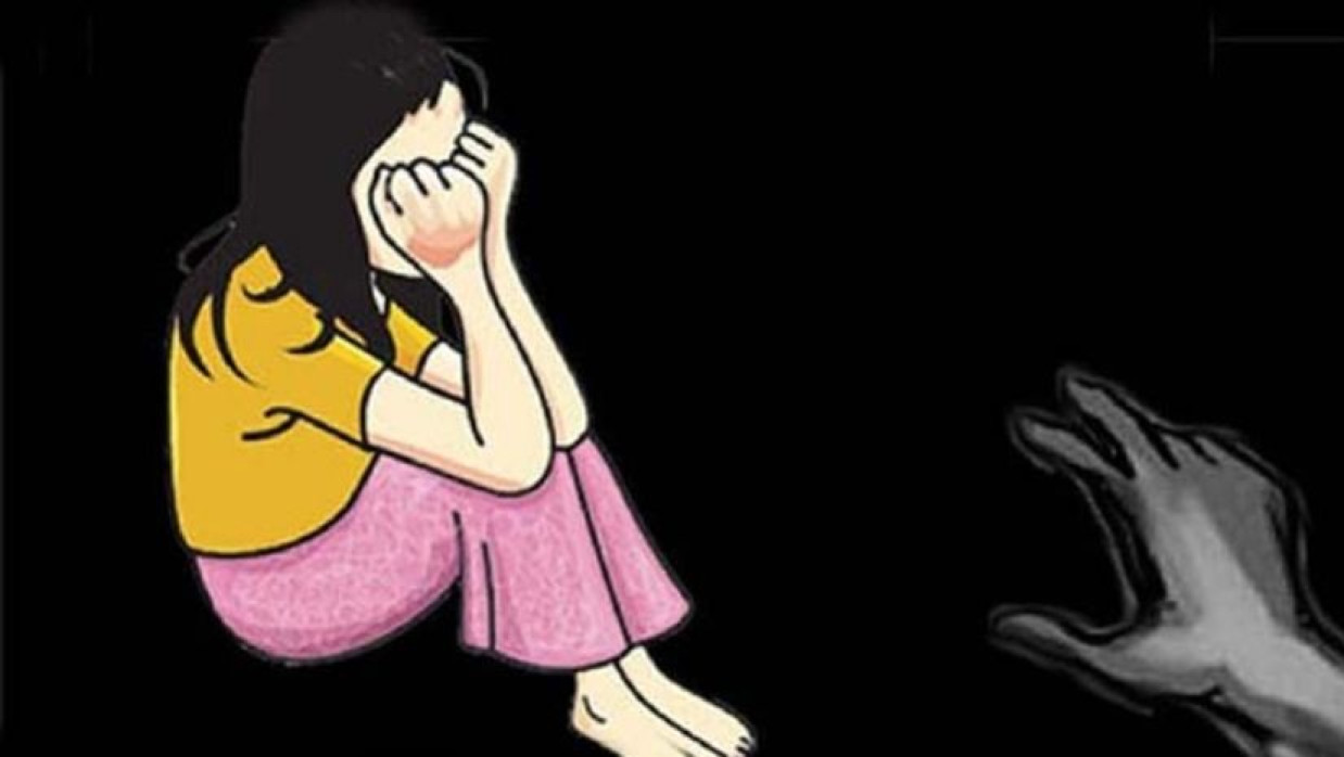 ছাত্রীকে ধর্ষণের অভিযোগে খালাসহ দুইজন গ্রেপ্তার