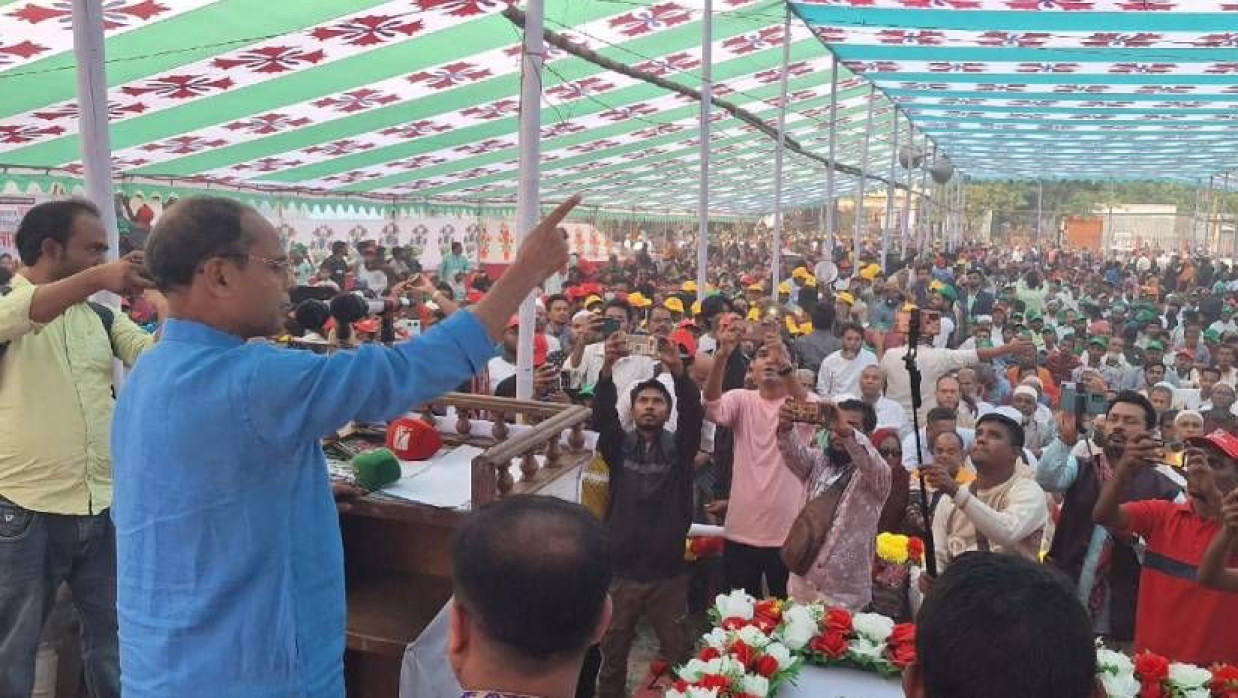 অনুষ্ঠানে বক্তব্য দিচ্ছেন বিএনপির যুগ্ম মহাসচিব অ্যাডভোকেট আব্দুস সালাম আজাদ