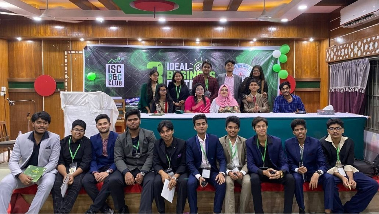 সাফল্যের মধ্য দিয়ে শেষ হলো ৩য় আইডিয়াল বিজনেস ফেস্টিভ্যাল ২০২৫