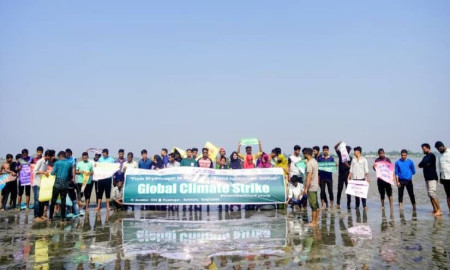 সাতক্ষীরায় গ্লোবাল ক্লাইমেট স্ট্রাইক: ধনী দেশগুলোর প্রতি জলবায়ু তহবিল বাড়ানোর আহ্বান