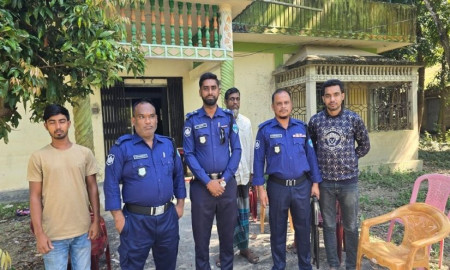 আন্তর্জাতিক অপরাধ ট্রাইব্যুনাল চেয়ারম্যানের গ্রামের বাড়িতে নিরাপত্তা জোরদার 