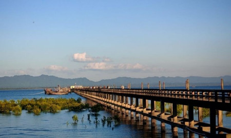 ফের ট্রলারসহ ৬ জেলেকে ধরে নিয়ে গেছে আরাকান আর্মি