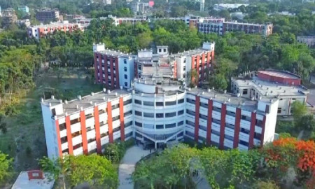 বেরোবিতে র‍্যাগিংয়ের ঘটনায় ৩ শিক্ষার্থী বহিষ্কার