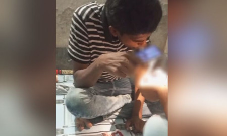 ছাত্রদল নেতার ইয়াবা সেবনের ভিডিও ভাইরাল