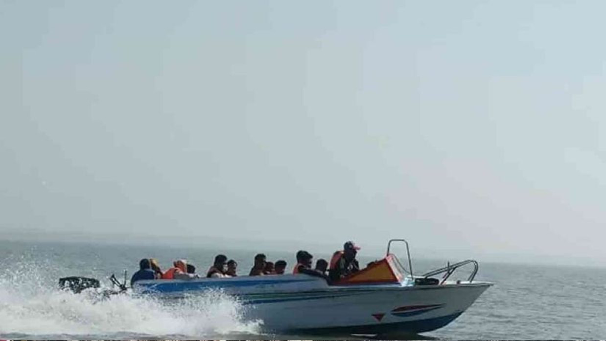  স্পিডবোট দুর্ঘটনা