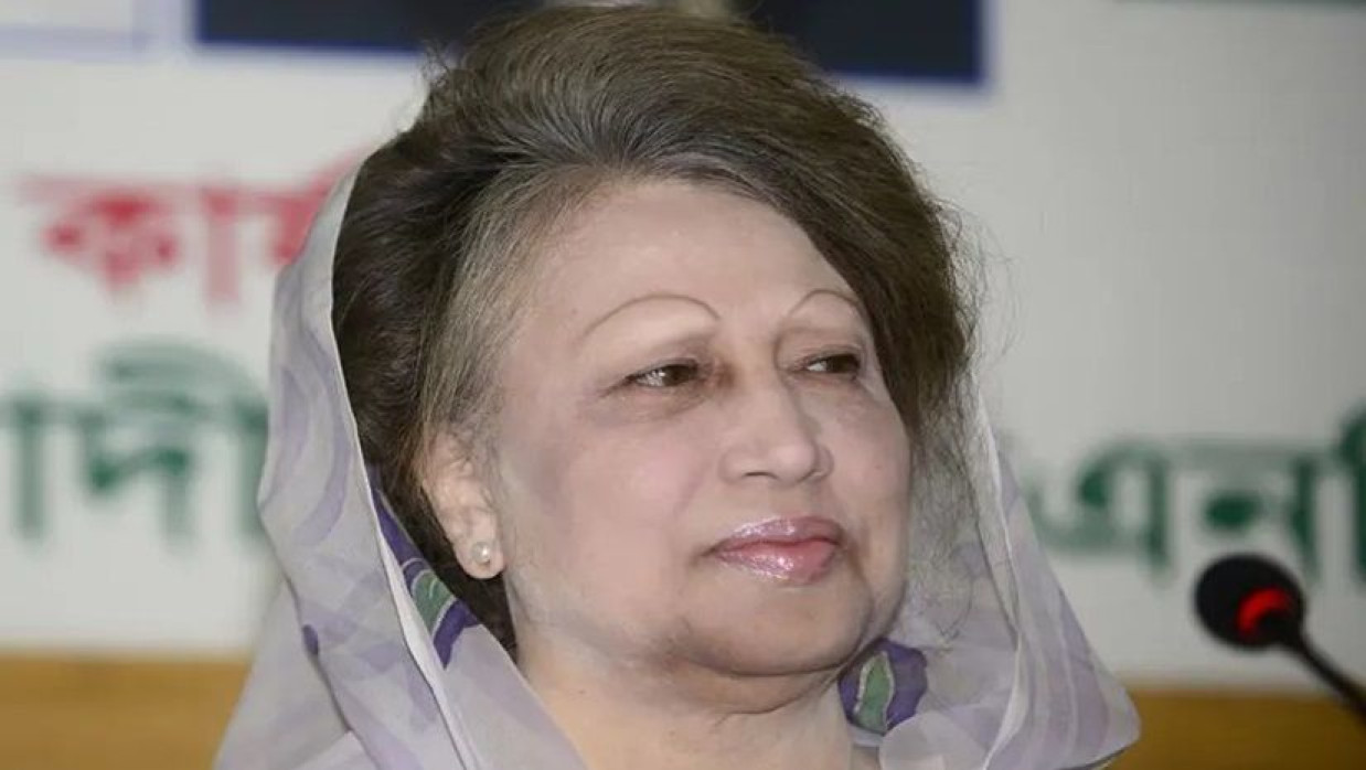 সাবেক প্রধানমন্ত্রী ও বিএনপি চেয়ারপারসন বেগম খালেদা জিয়া