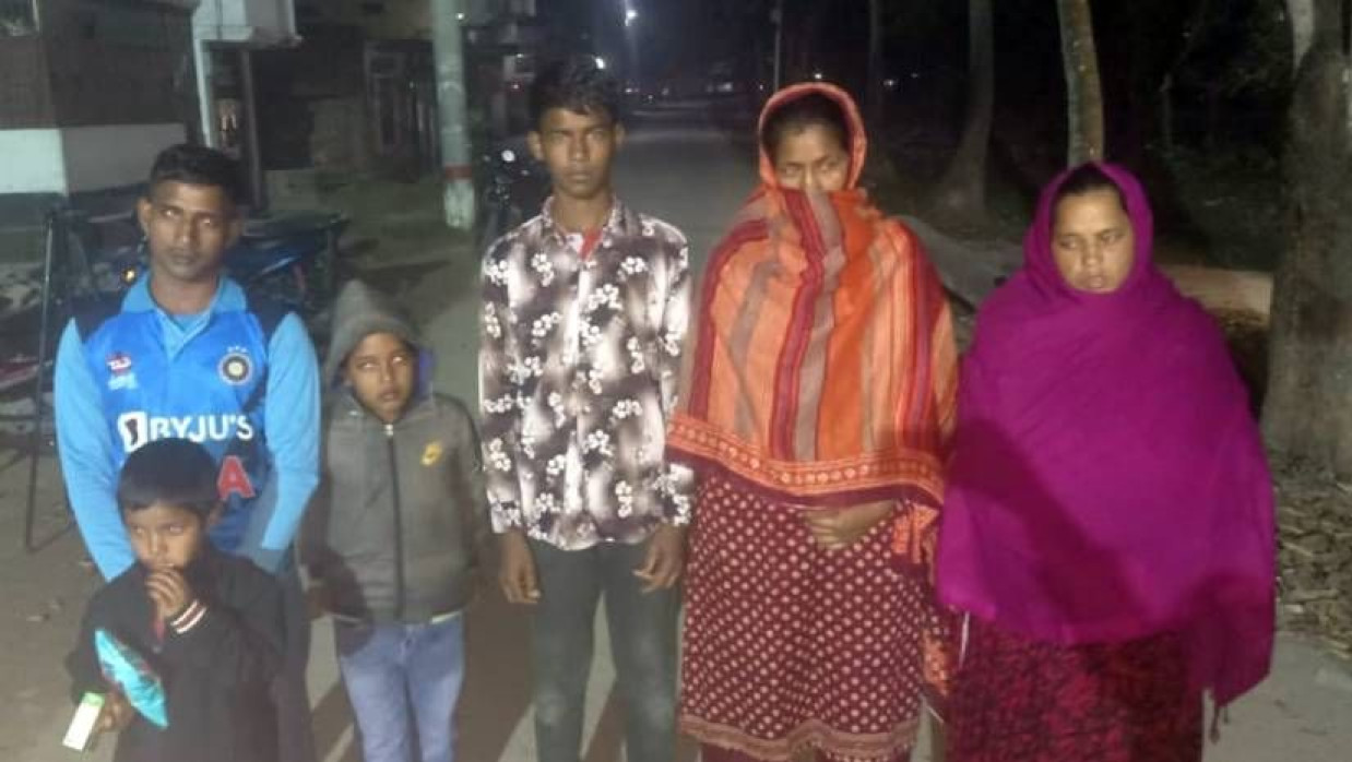 ভারতীয় ৪ নাগরিক