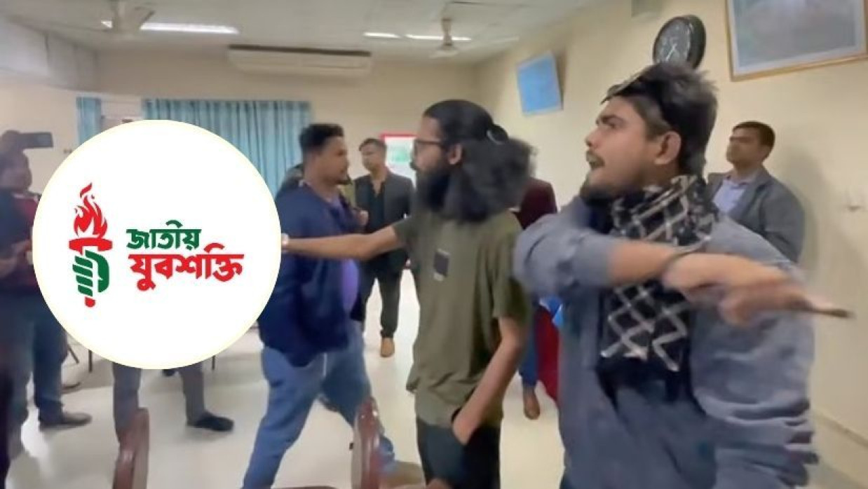 সাংবাদিকদের তালাবদ্ধ করে রাখার হুমকি দিয়েছিলেন যুবশক্তির দুই নেতা