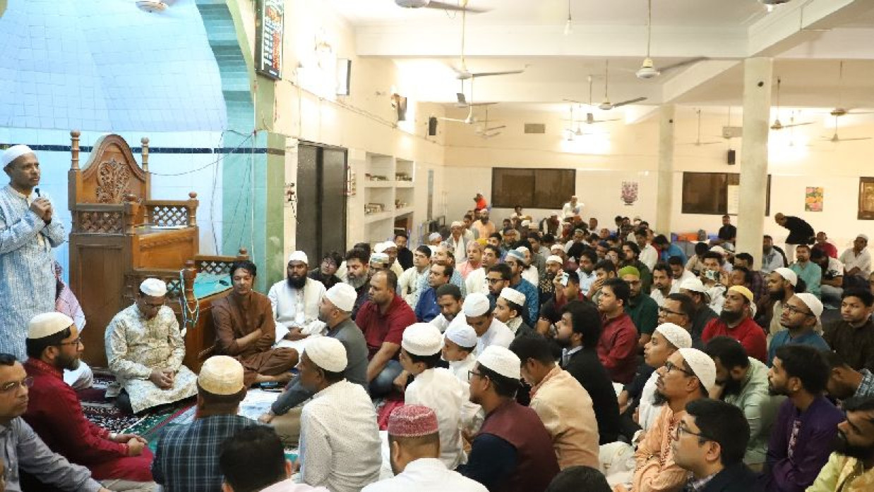 জবির কেন্দ্রীয় কেন্দ্রীয় জামে মসজিদে দুআ মাহফিল অনুষ্ঠিত হয়