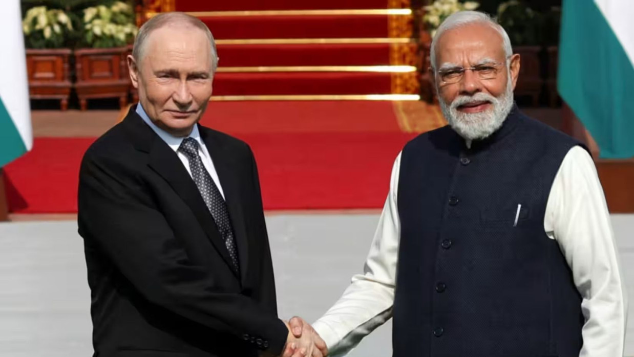 রাশিয়ার প্রেসিডেন্ট পুতিন ও ভারতের প্রধানমন্ত্রী মোদি