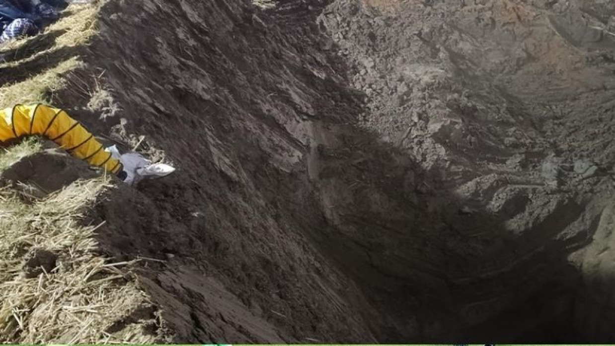 শিশু সাজিদকে উদ্ধারে গর্ত