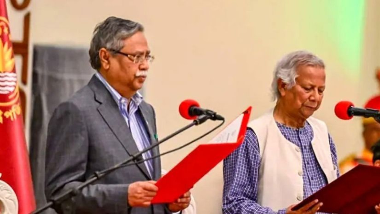 রাষ্ট্রপতি মো. সাহাবুদ্দিন চুপ্পু ও প্রধান উপদেষ্টা ড. মোহাম্মদ ইউনূস